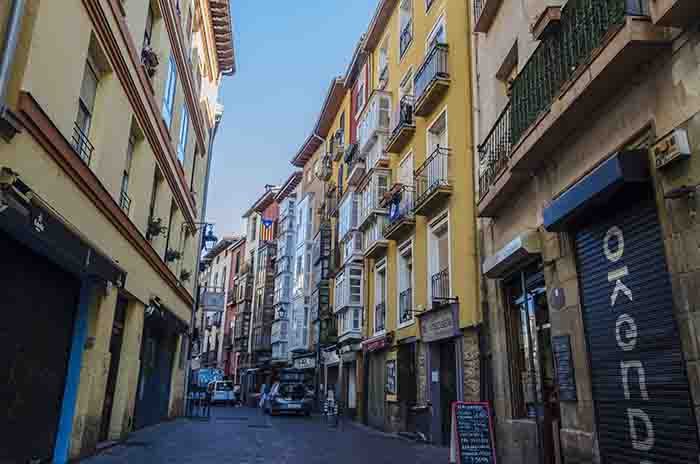Álava - Vitoria-Gasteiz 46 - casco antiguo.jpg